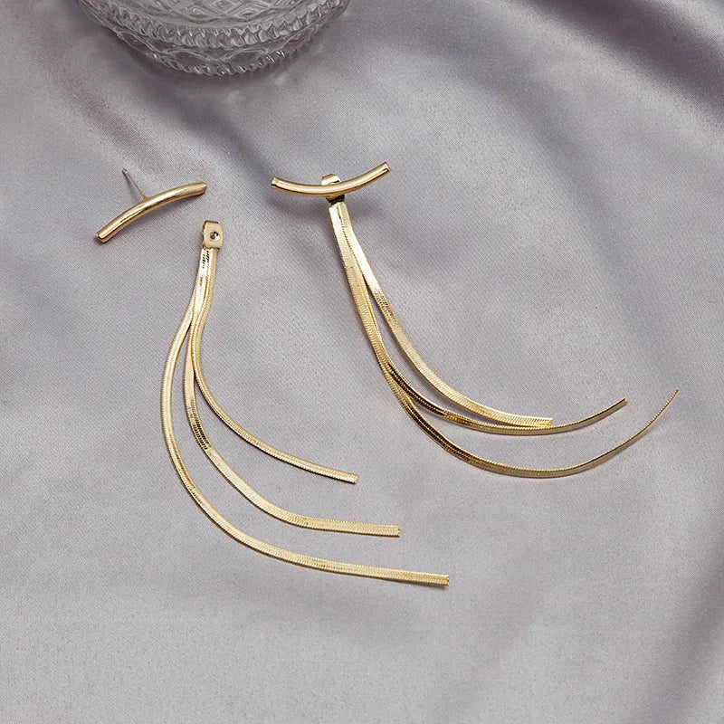 Trending women ear Jewelry